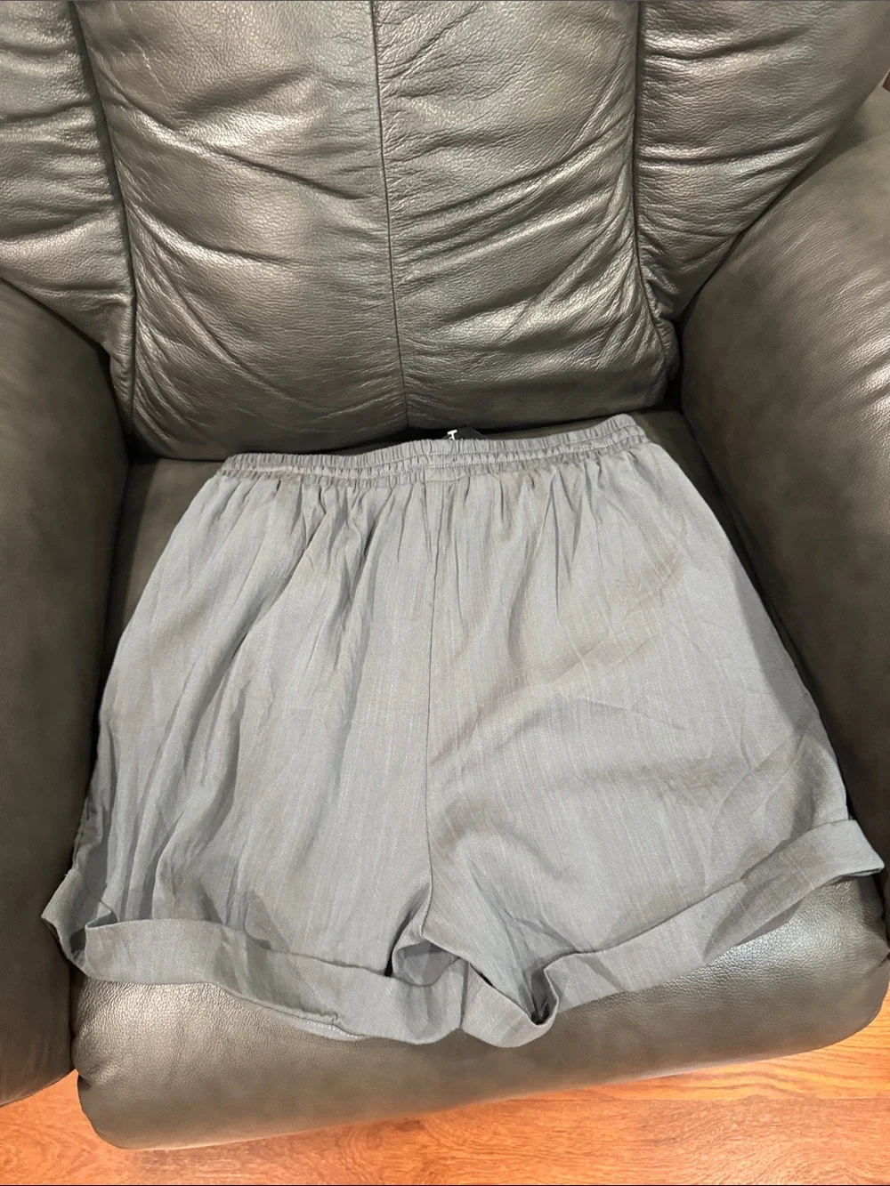 Light Gray Women's Pull-On Shorts with Drawstring